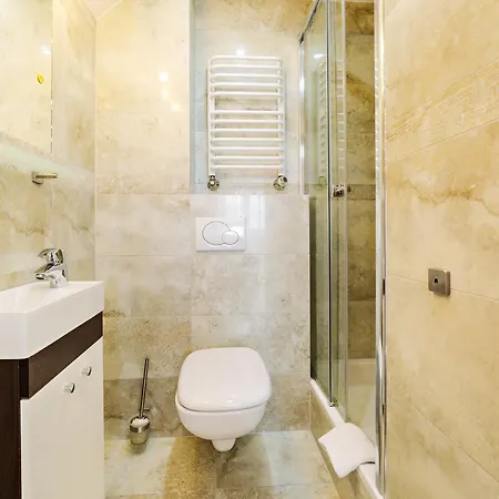 Na Wilczej, Sun & Snow アパート *